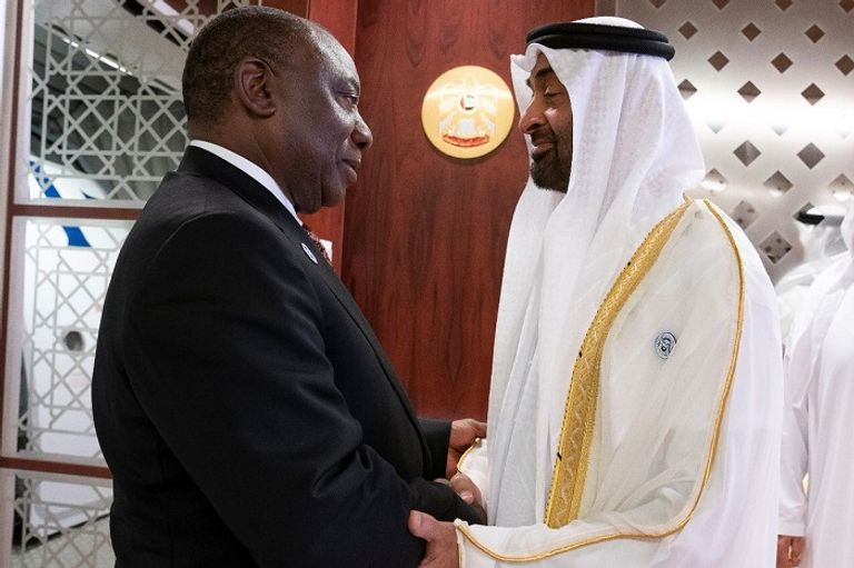 الشيخ محمد بن زايد آل نهيان لدى استقباله رئيس جنوب أفريقيا الشيخ محمد بن زايد آل نهيان لدى استقباله رئيس جنوب أفريقيا