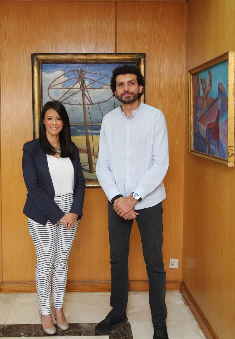 وزيرة السياحة المصرية رانيا المشاط و المغامر  عمر سمرة 