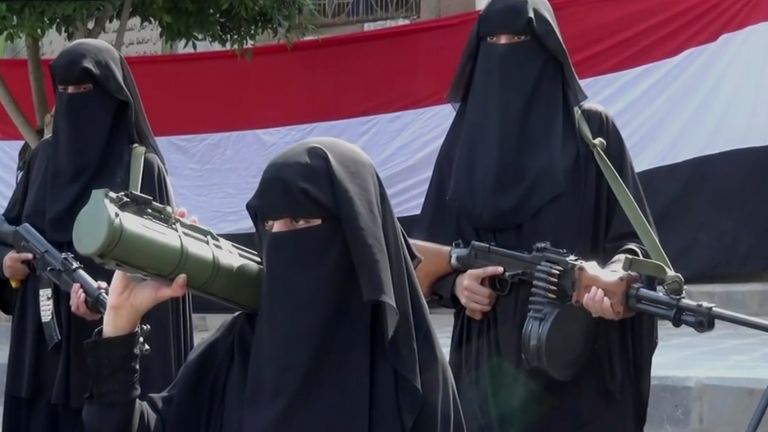 ميليشيات الحوثي النسائية مليشيات الحوثي النسائية