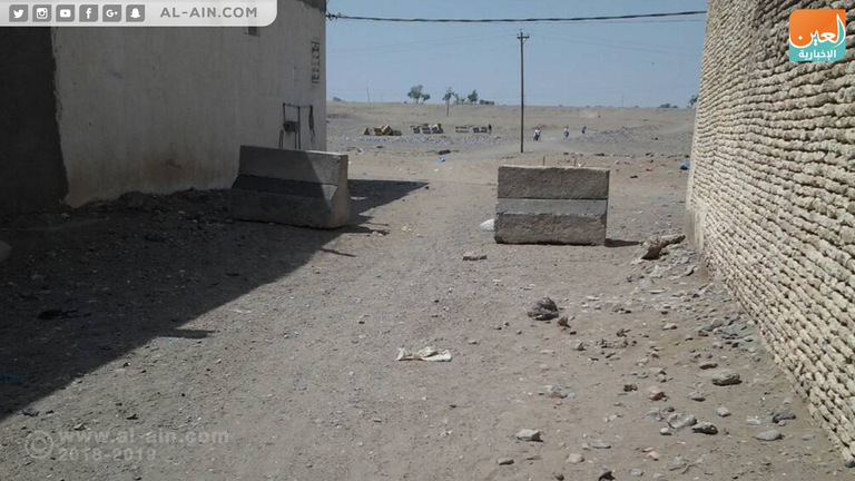 حواجز أسمنتية حوثية تقطع شوارع المدينة التاريخية