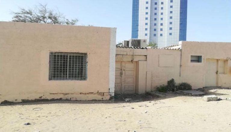 بلدية أبوظبي تزيل 44 مبنى مهجورا حفاظاً على سلامة السكان 