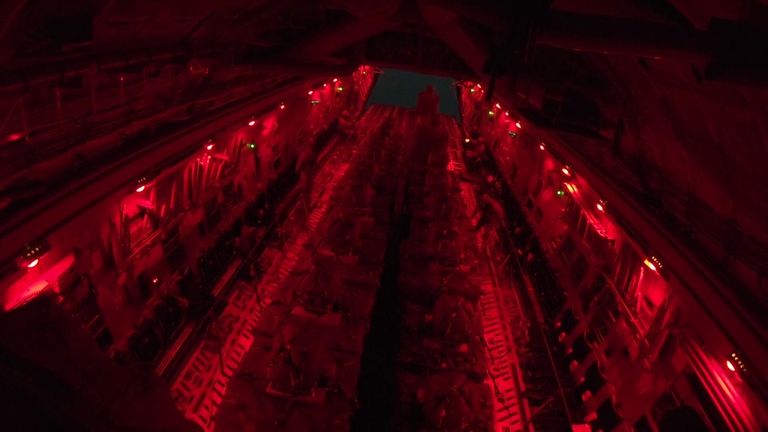 المساعدات المقدمة من هيئة الهلال الأحمر الإماراتي لأهالي الحديدة