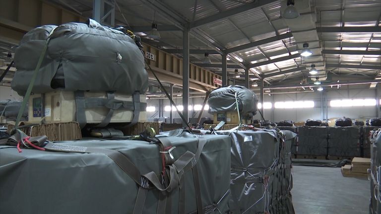 المساعدات المقدمة من هيئة الهلال الأحمر الإماراتي لأهالي الحديدة