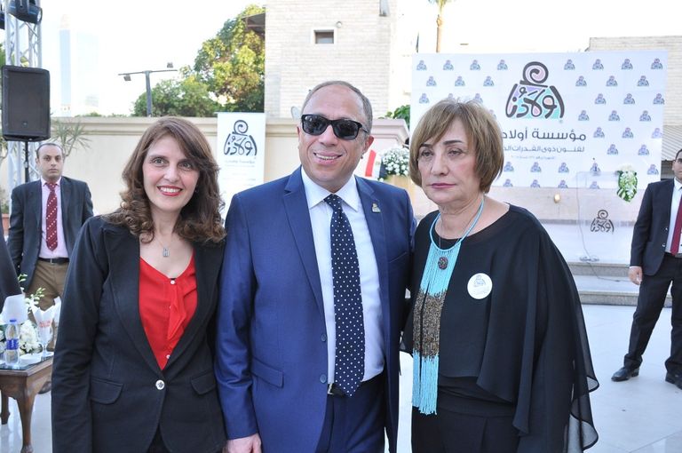 فنانون وإعلاميون في حفل مؤسسة أولادنا في القاهرة