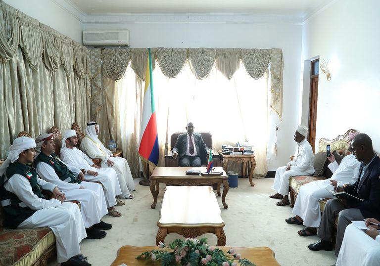 غزالي عثماني رئيس جمهورية جزر القمر ورئيس الوفد الإماراتي