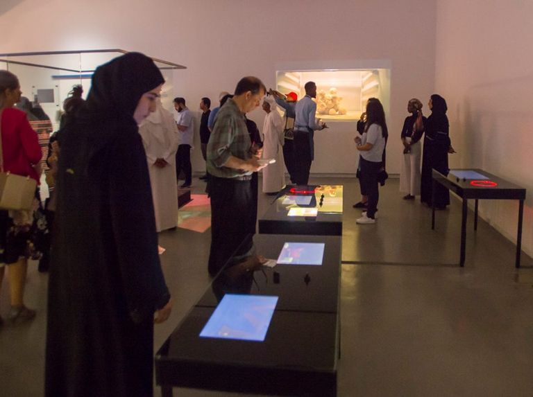 جانب من معرض الشارقة وجهة نظر 6