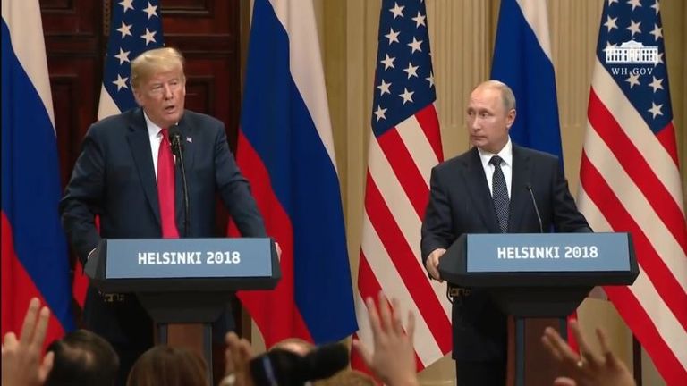 المؤتمر الصحفي للرئيس الأمريكي ترامب ونظيره الروسي فلاديمير بوتين