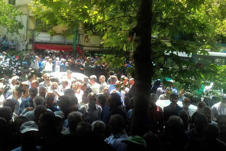 احتجاجات المتقاعدين في إيران جانب من احتجاجات في إيران- أرشيفية