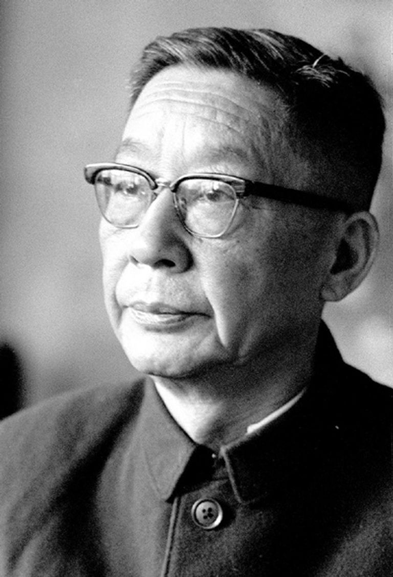 إنفوجراف: أهم 10 كُتاب في تاريخ الأدب الصيني 