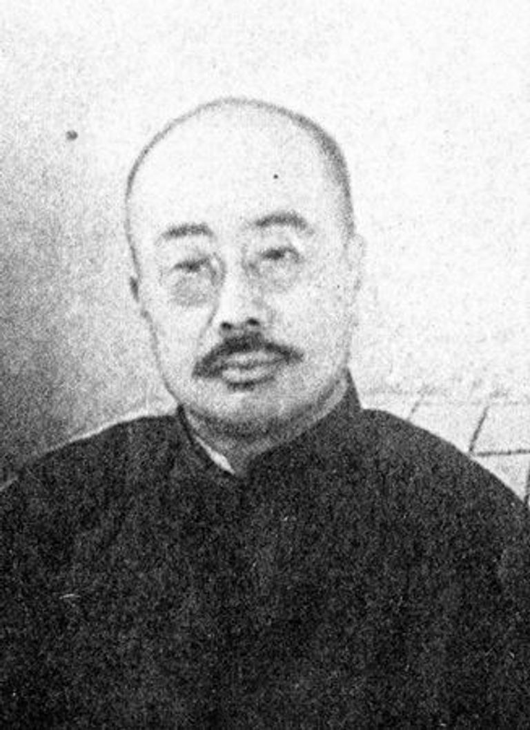 إنفوجراف: أهم 10 كُتاب في تاريخ الأدب الصيني 