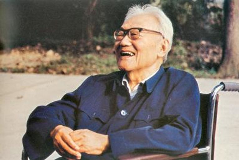 إنفوجراف: أهم 10 كُتاب في تاريخ الأدب الصيني 