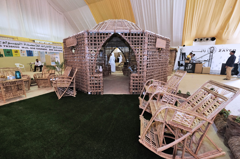 "التخطيط العمراني" بأبوظبي تُشارك في فعاليات مهرجان ليوا للرطب