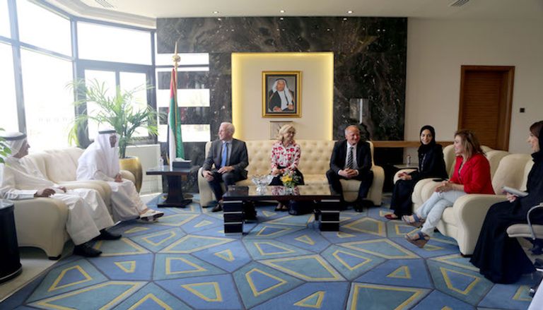 "صحة دبي" تبحث التعاون المشترك مع المؤسسات الصحية البريطانية