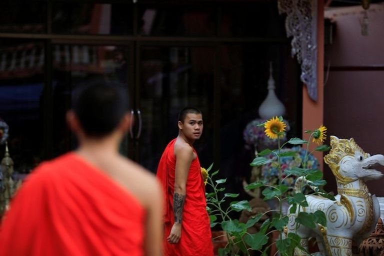 أطفال الكهف بعد مغادرتهم المشفى