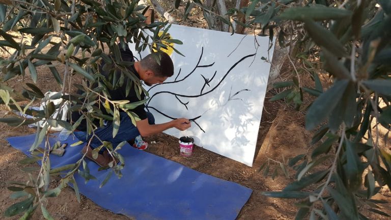 "رحلات العودة".. فلسطينيون يواجهون الاحتلال بثقافة الحياة