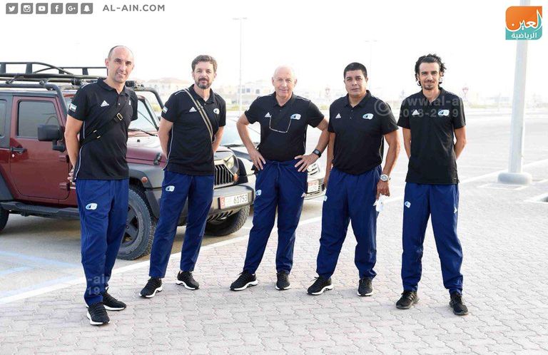 بعثة فريق بني ياس الإماراتي تتجه إلى هولندا