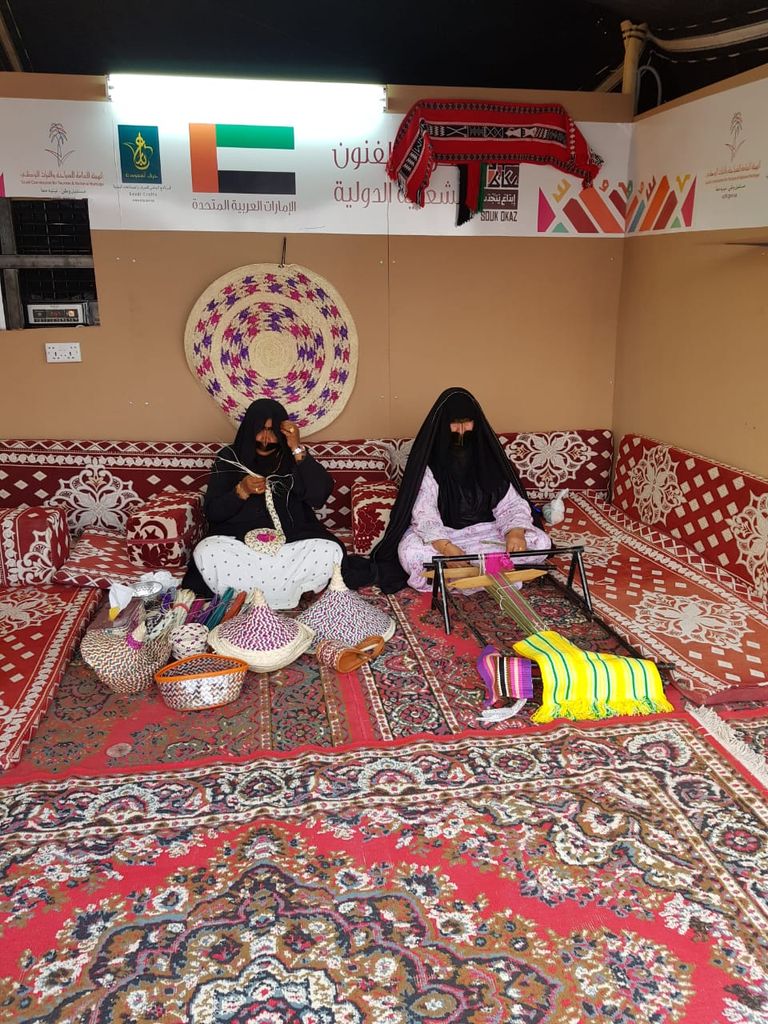 جانب من مشاركة دائرة الثقافة والسياحة - أبوظبي في سوق عكاظ