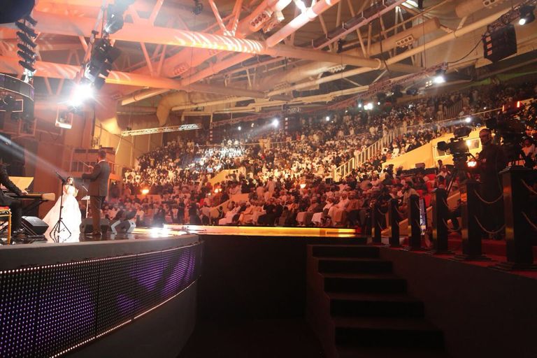 بلقيس تحيي أولى حفلاتها بعد الولادة في صلالة