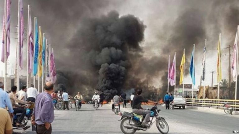 احتجاجات بسبب مياه الشرب في برازجان احتجاجات في مدينة برازجان الإيرانية