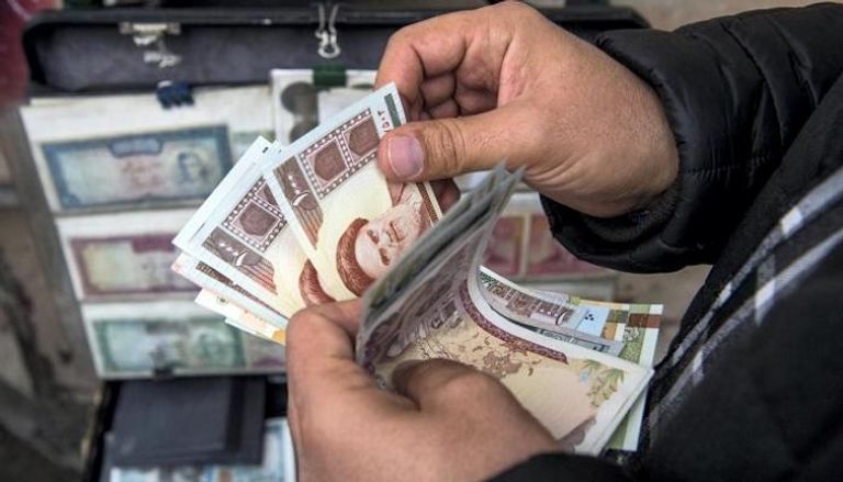 هبوط العملة الإيرانية بعد تدهور الاقتصاد