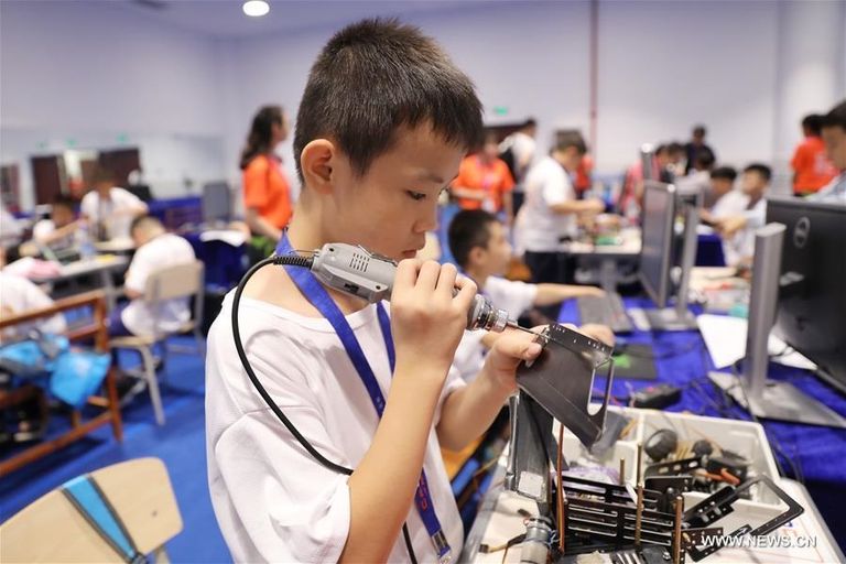 انطلاق الدورة 18 لمسابقة "الروبوت" في الصين