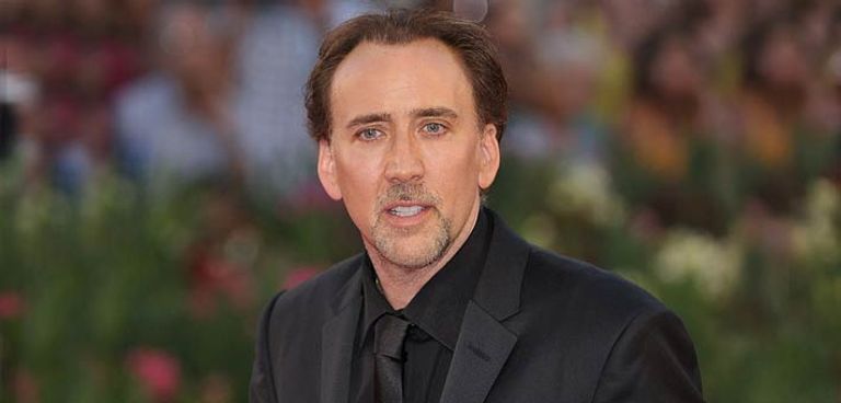 جون ترافولتا رفض بطولة "فورست جامب" وذهبت إلى توم هانكس