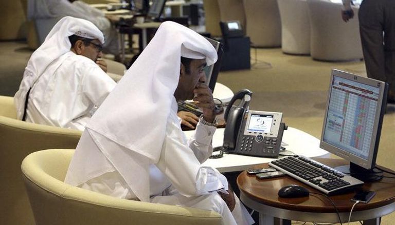 المتعاملون في بورصة قطر  يدفعون ثمن تدهور الاقتصاد