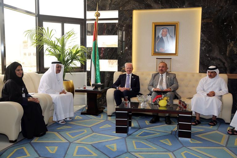 اجتماع بين هيئة الصحة بدبي والهيئة الاتحادية للرقابة النووية