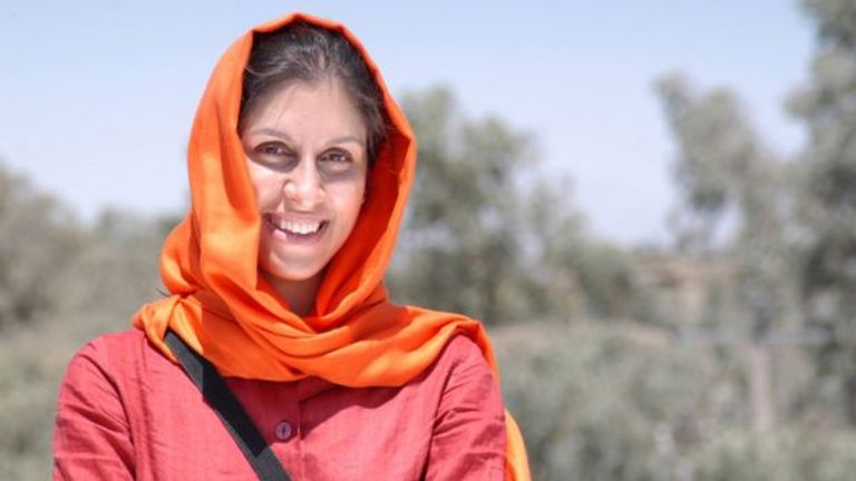 احتجاجات أمام سفارة إيران لدى لندن