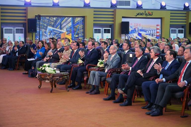 السيسي يفتتح عددا من المشروعات القومية في مجال الطاقة