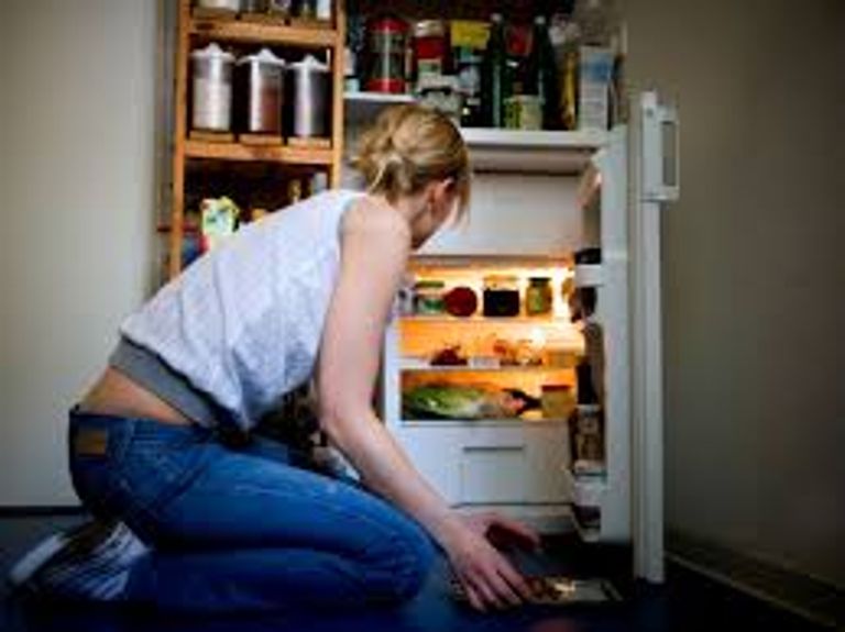 التنظيف الدوري وبشكل صحيح يحمي أسرتك من الأمراض