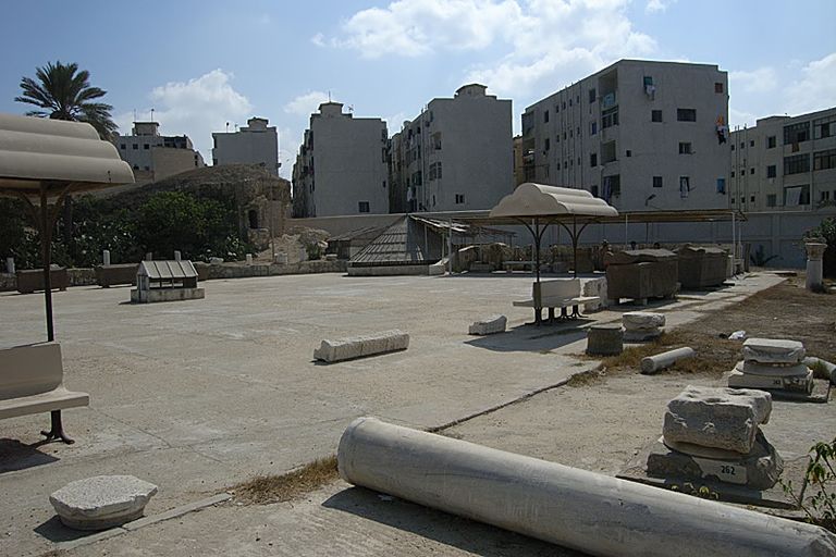 نقوش جدارية من مقابر كوم الشقافة