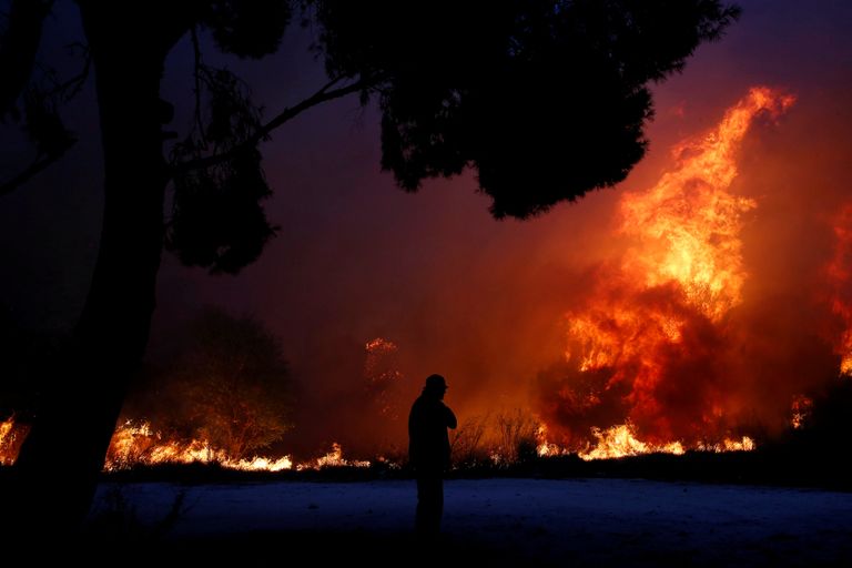 حداد رسمي لمدة 3 أيام على أرواح ضحايا الحرائق باليونان