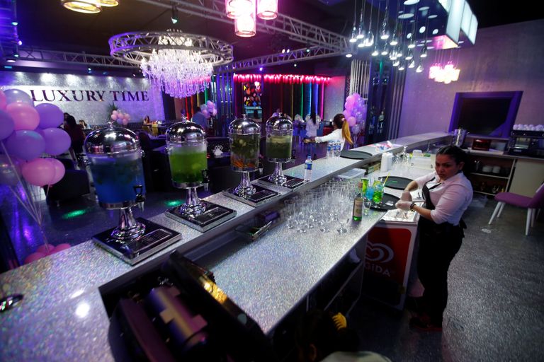 مطعم للنساء فقط في أربيل بالعراق لتجنب المضايقات