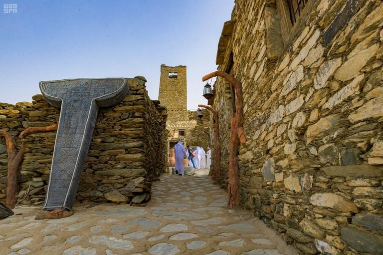 مهرجان الأطاولة التراثي السعودي يعرف الأجيال بماضي الأجداد