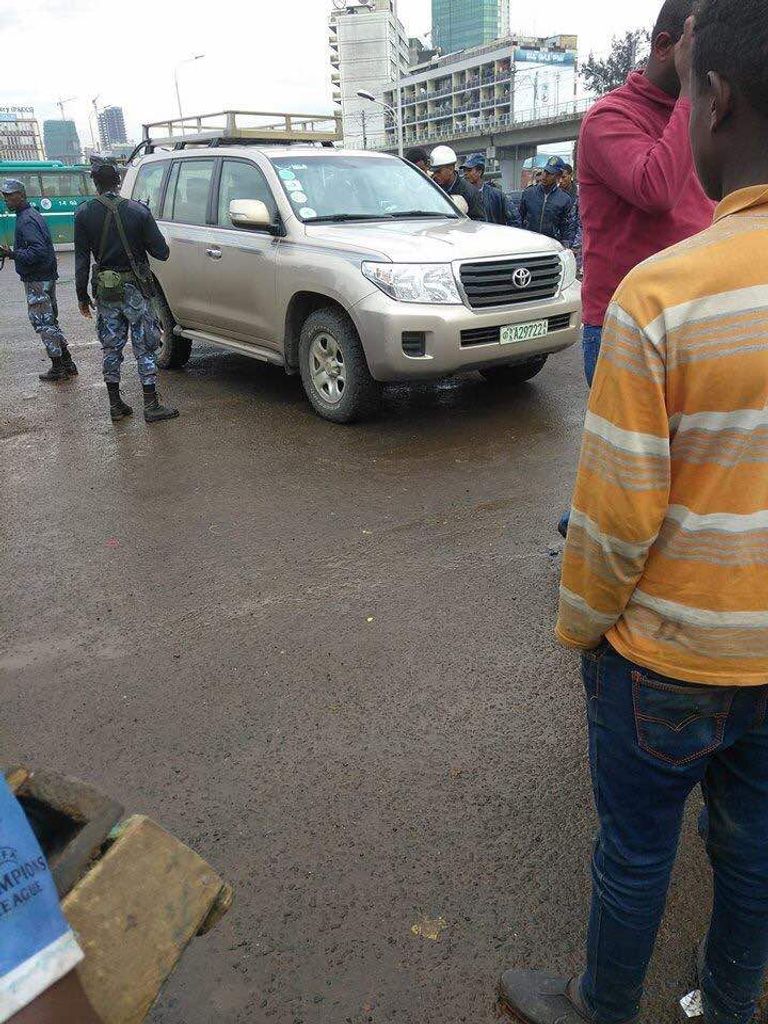 سيارة بيكلي التي عثر عليه بداخلها ميتا في أديس أبابا مدير مشروع سد النهضة سمنجو بقلي