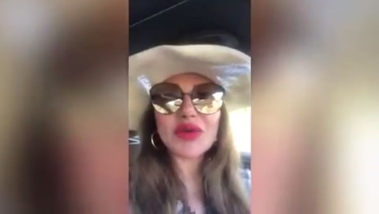 نجوم الفن يحتفلون بعيد ميلاد الممثلة المصرية منة شلبي  