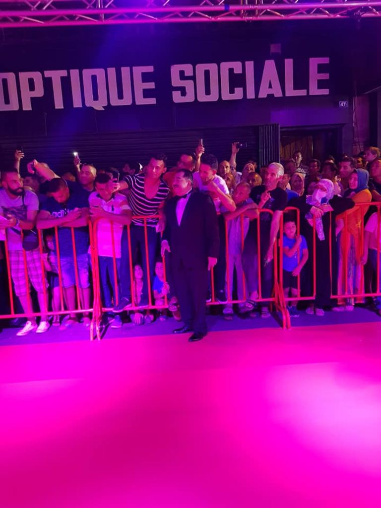 النجم المصري  طارق عبد العزيز