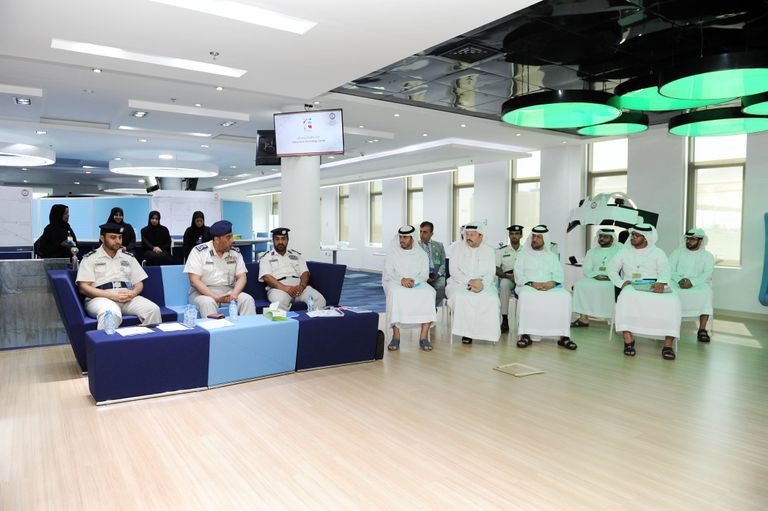 جانب من جلسة العصف الذهني