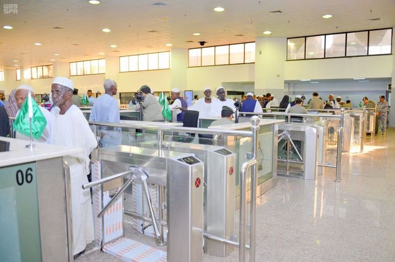 جوازات ميناء جدة الإسلامي تستقبل أولى رحلات الحج