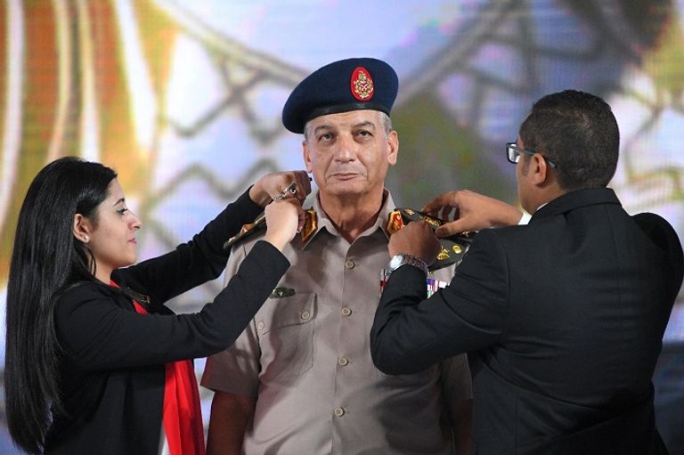 وزير الدفاع المصري محمد زكي والرئيس المصري عبدالفتاح السيسي