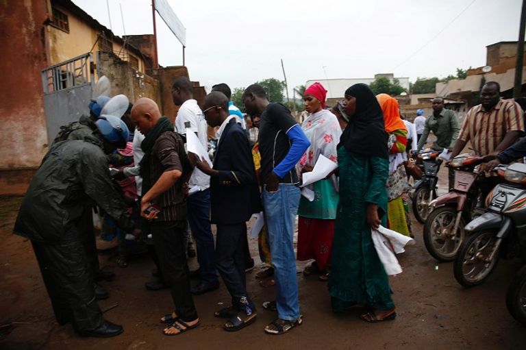 تشديدات أمنية تزامنا مع الانتخابات في مالي- رويترز تشديدات أمنية في مالي تزامنا مع الانتخابات