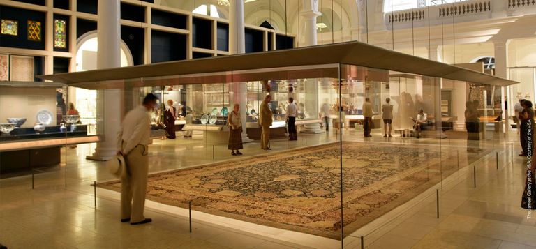 فن جميل مبادرة لتطوير المشاريع المبتكرة في مجال الفن التشكيلي 