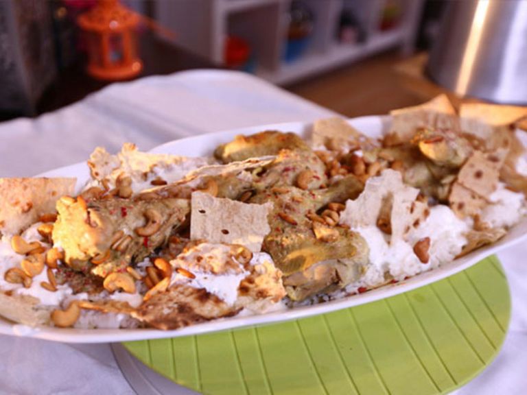 طريقة عمل فتة الدجاج