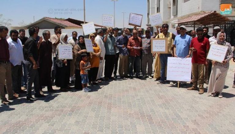 محتجون يغلقون مقر مجلس النواب الليبي في طبرق