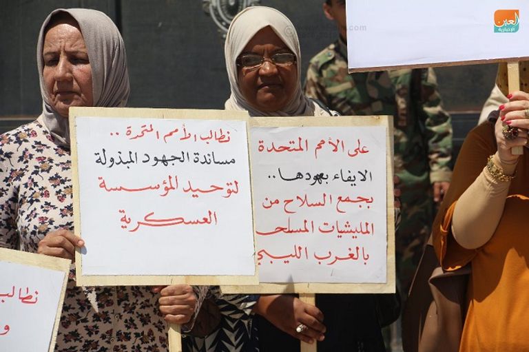 محتجون يغلقون مقر مجلس النواب الليبي في طبرق