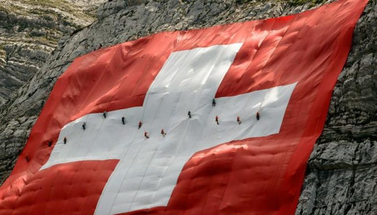 متسلقون يحتفلون باليوم الوطني السويسري 