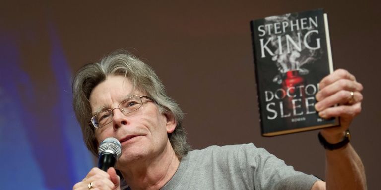 الكاتبة الأمريكية توني موريسون والرئيس الأمريكي السابق أوباما