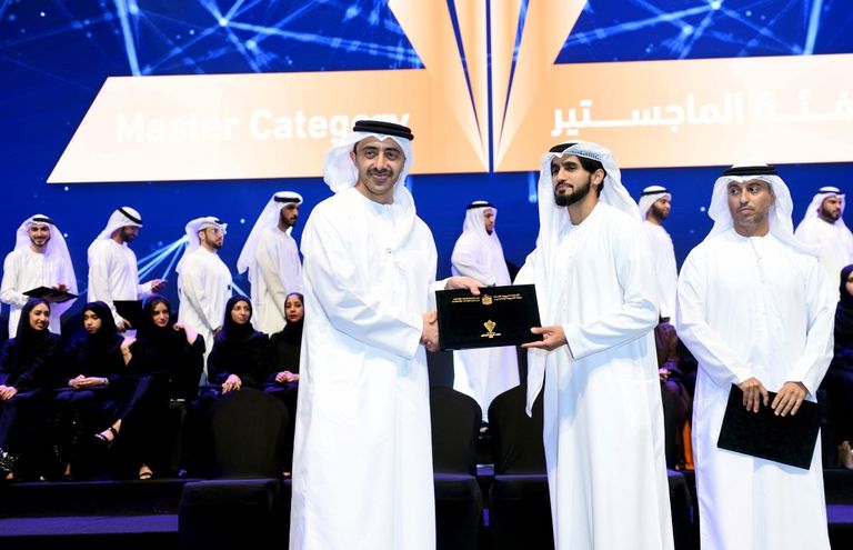 الشيخ عبدالله بن زايد آل نهيان وزير الخارجية والتعاون الدولي الإماراتي في ملتقى الطلبة المبتعثين