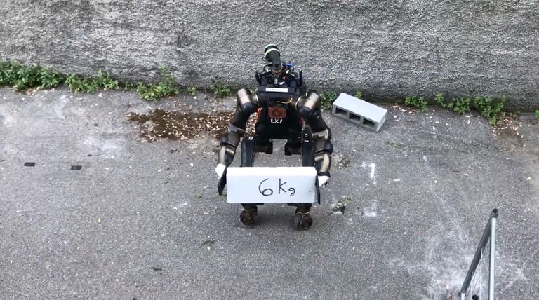 الروبوت "Centauro"